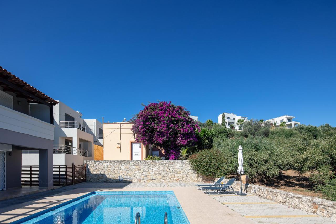 Greek Sky - New Modern Apartment With Shared Pool Tavronitis Eksteriør bilde