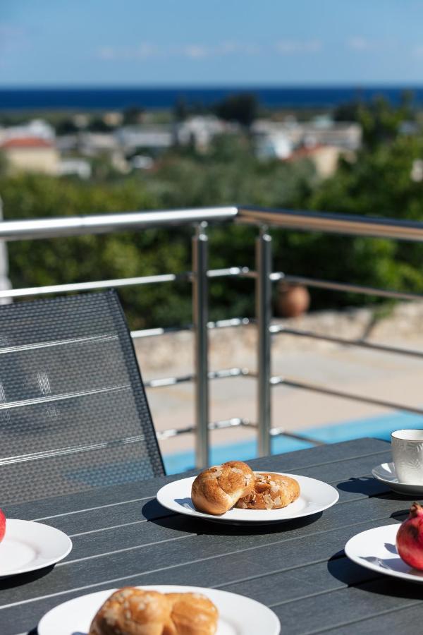 Greek Sky - New Modern Apartment With Shared Pool Tavronitis Eksteriør bilde