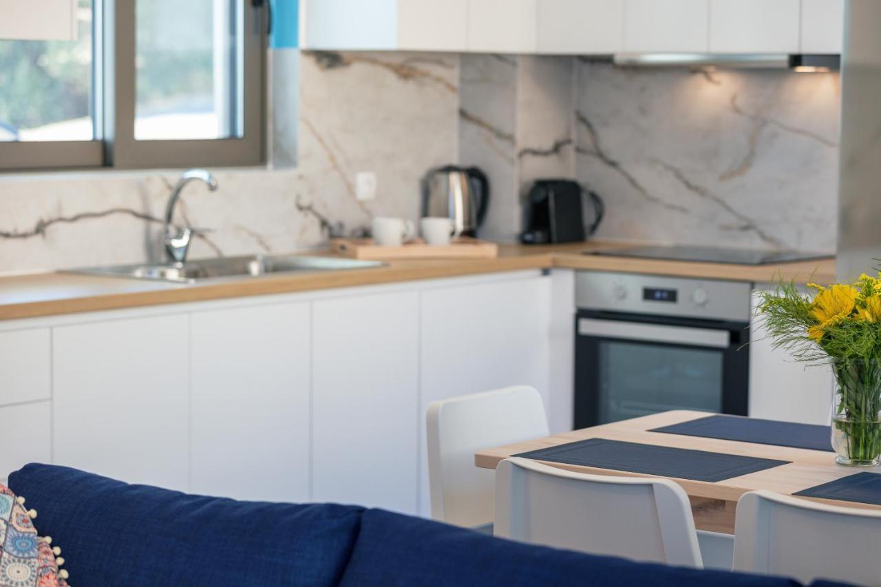 Greek Sky - New Modern Apartment With Shared Pool Tavronitis Eksteriør bilde